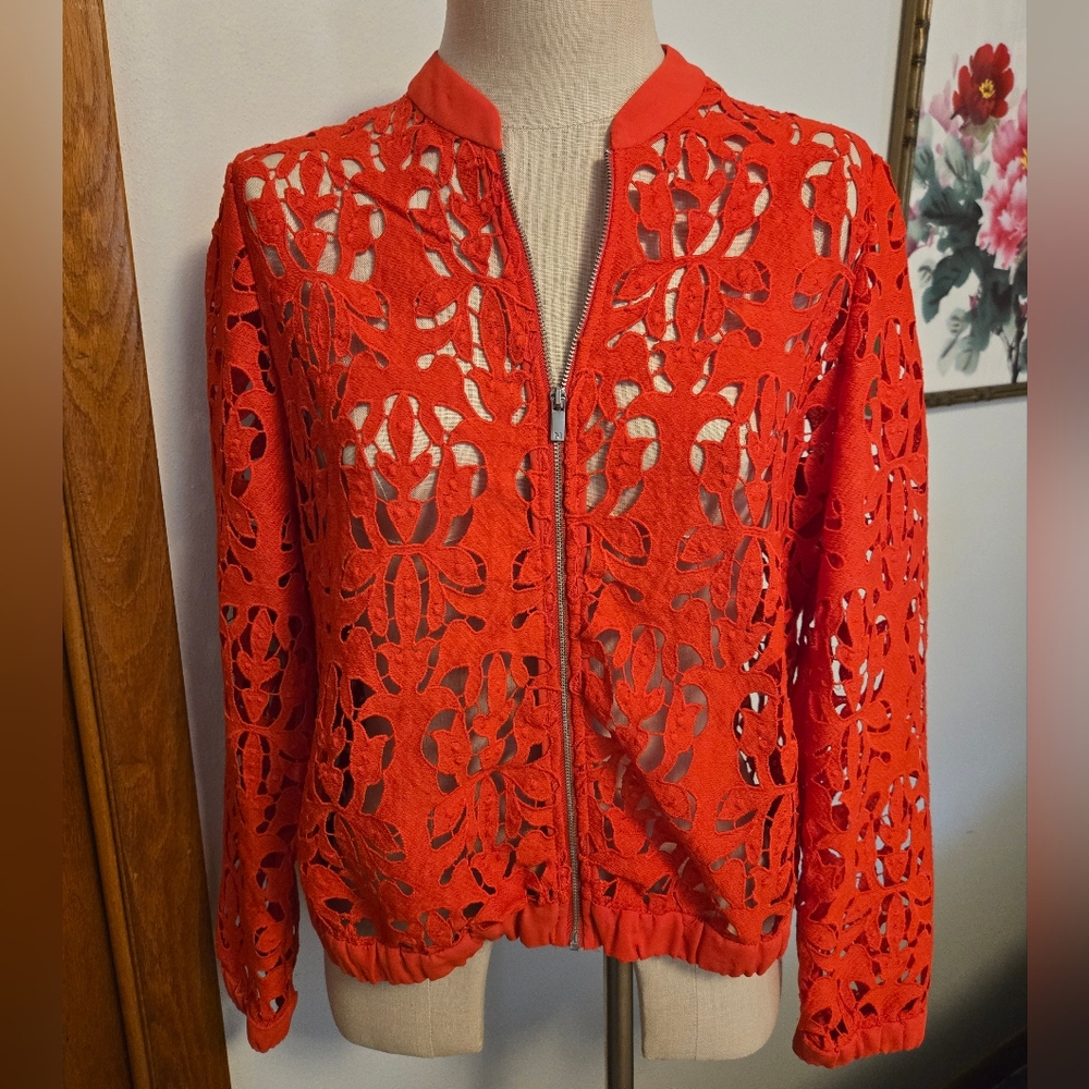 PETER NYGARD VIBRANT RED APPLIQUE CUT BOMBER JACKET. SIZE LARGE.